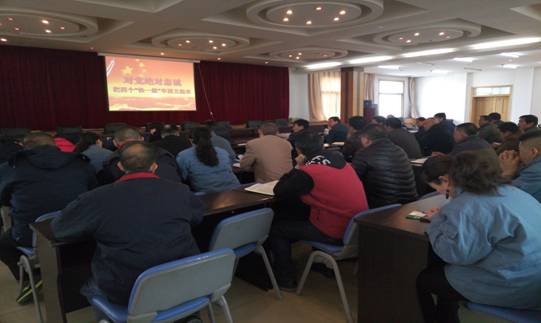 堅定信念 對黨忠誠，融會貫通 學(xué)以致用